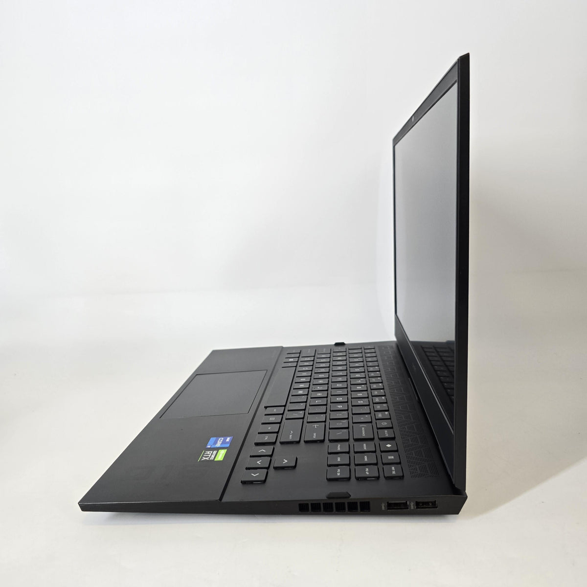 HP Omen 16 Black 2.3 GHz Intel Core i7 11th Gen. 16GB RAM 512GB Solid State Drive NVIDIA GeForce RTX 3060 6 GB