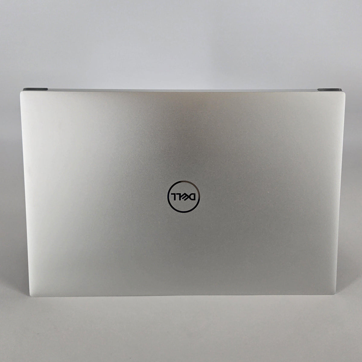 Dell XPS 15 9530 Silver 2.6 GHz Intel Core i9 13th Gen. 64GB RAM 2TB Solid State Drive NVIDIA GeForce RTX 4070 8 GB