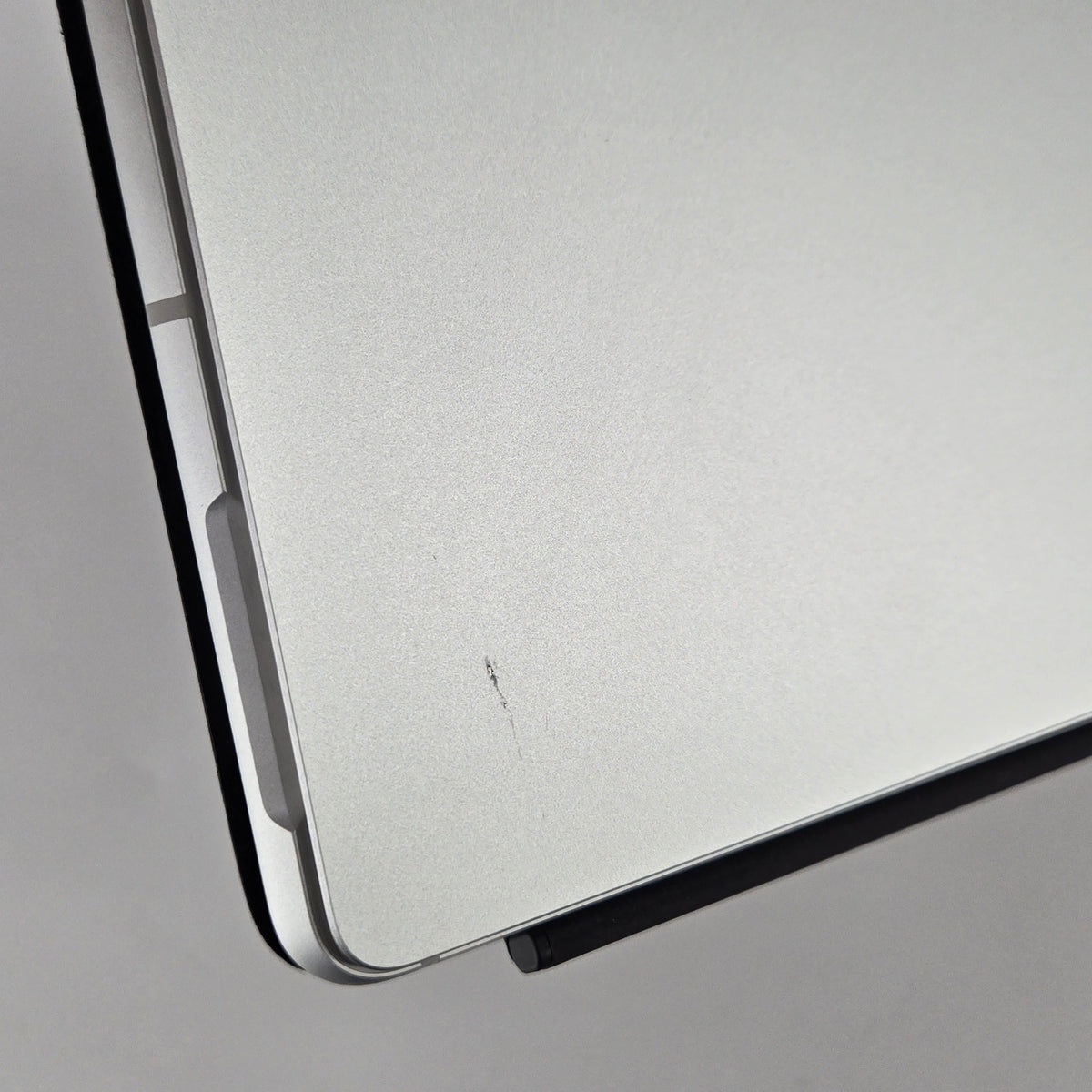 Microsoft Surface Pro 9 13 Platinum Unlocked 3.0 GHz Microsoft SQ3 Processor 16GB RAM 256GB Solid State Drive