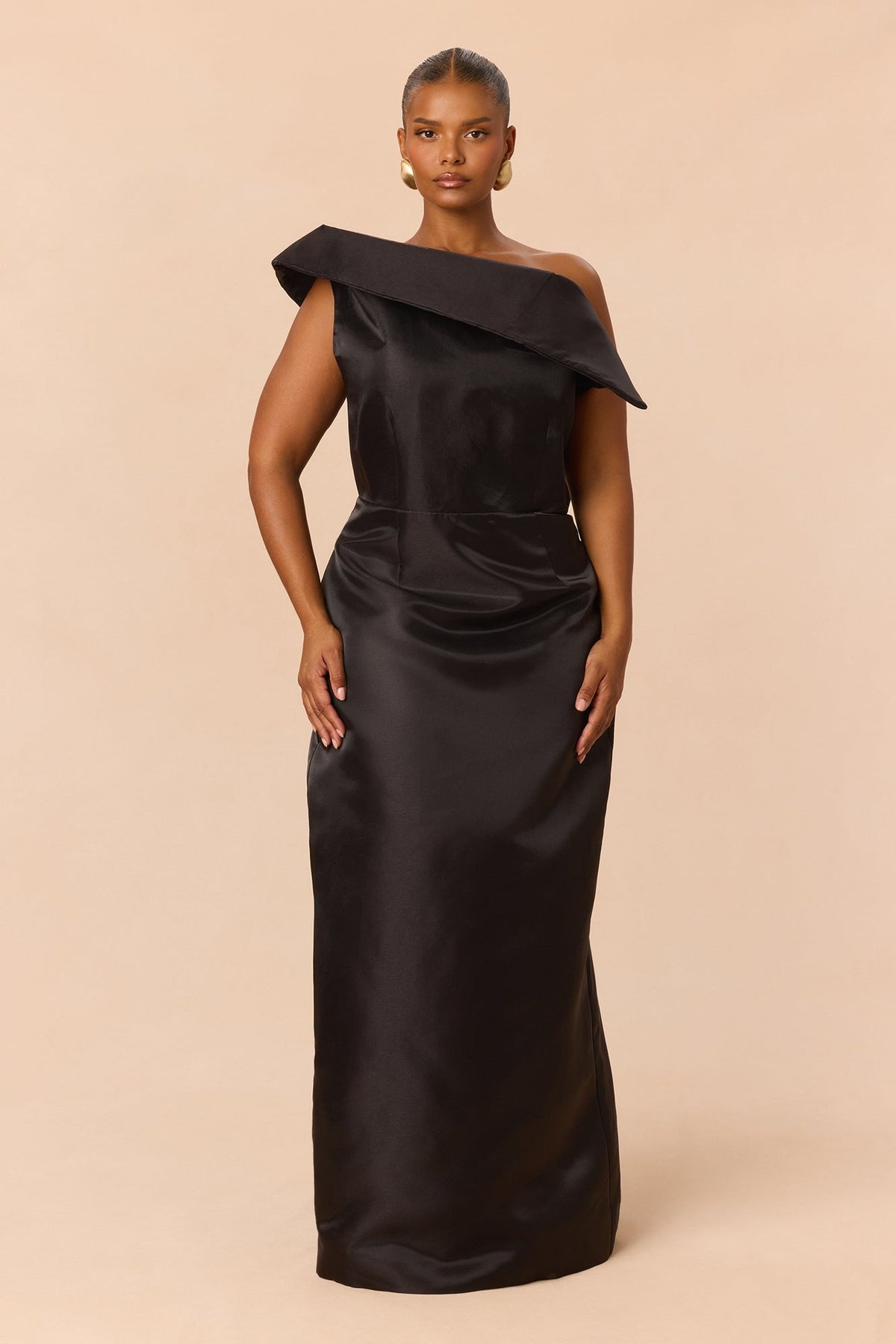 Red Carpet Moment Maxi Dress - Black