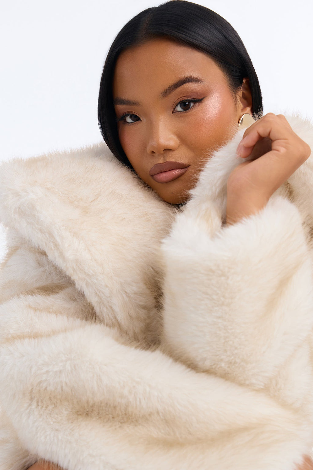 Bella Donna Two Tone Long Faux Fur Coat - Ivory