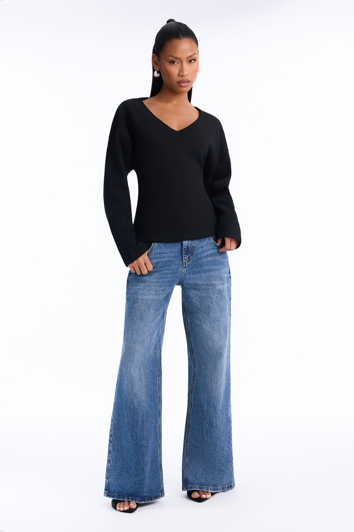 Sadie Side Zipper Crew Neck Sweatshirt - Black