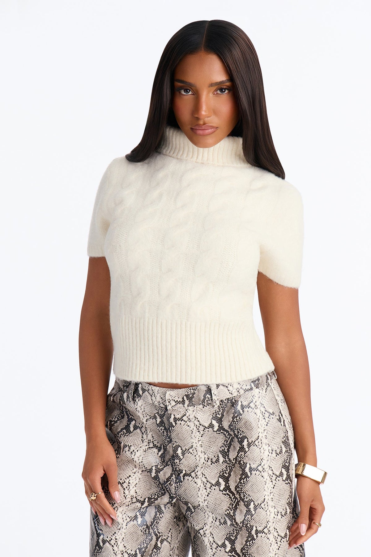 Deana Short Sleeve Cable Knit Pullover Sweater - Cream