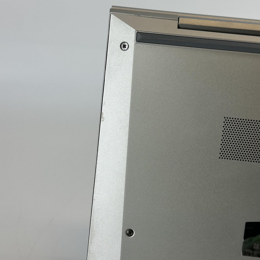 HP Elitebook 840 G8 14 Silver 2.8 GHz Intel Core i7 11th Gen. 16GB RAM 512GB Solid State Drive