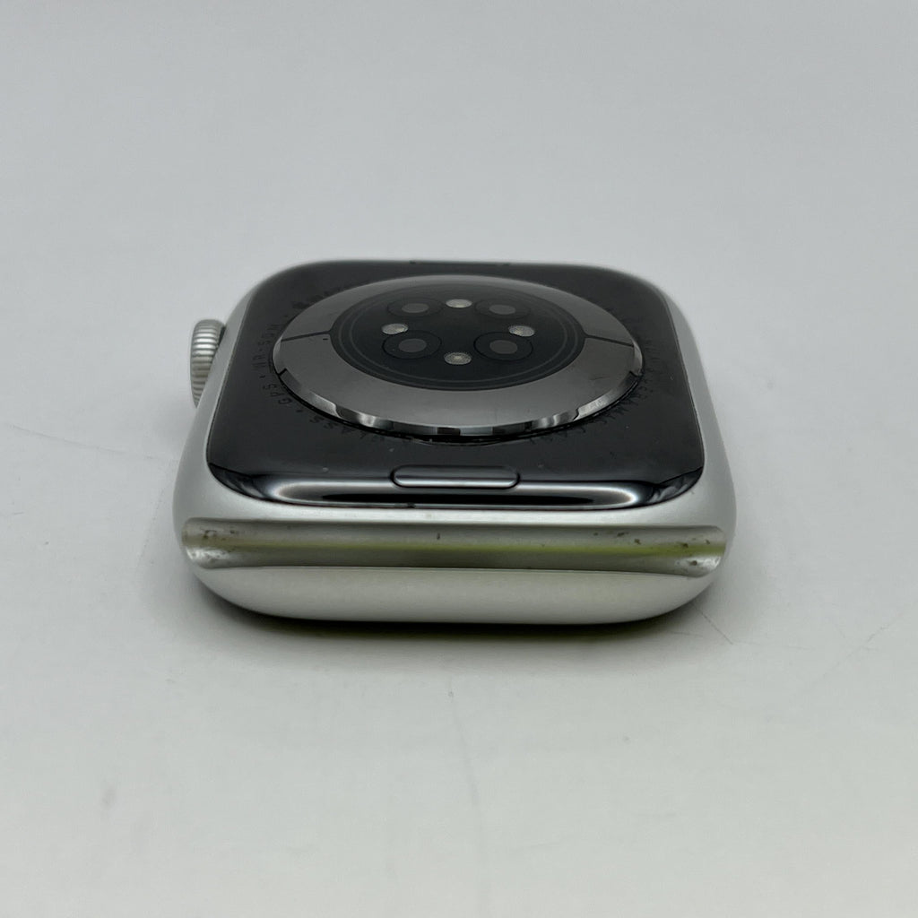 Apple Watch (Series 8) 45mm Silver WiFi 32GB