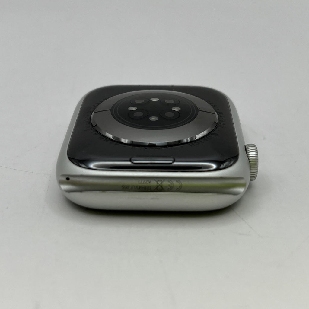 Apple Watch (Series 8) 45mm Silver WiFi 32GB