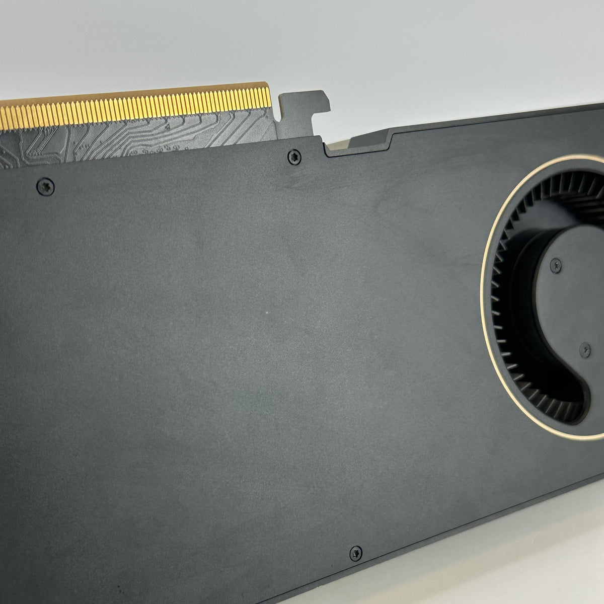 NVIDIA Quadro RTX 6000 Ada 48GB RAM