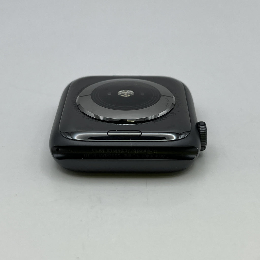 Apple Watch (Series 5) 44mm Grey WiFi 32GB