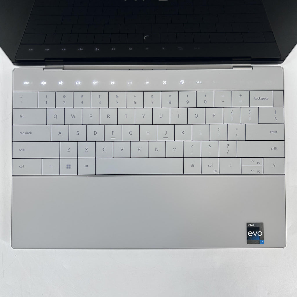 Dell XPS 13 Plus 9320 Silver 2.2 GHz Intel Core i7 13th Gen. 16GB RAM 512GB Solid State Drive