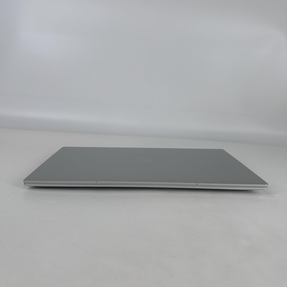 Dell XPS 13 Plus 9320 Silver 2.2 GHz Intel Core i7 13th Gen. 16GB RAM 512GB Solid State Drive