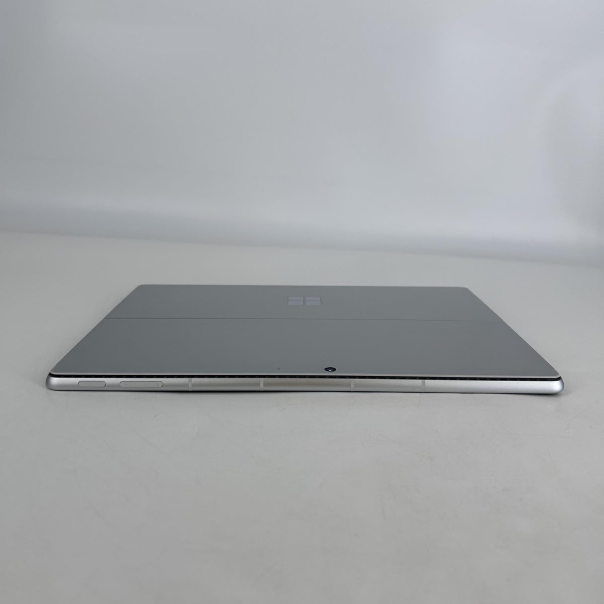 Microsoft Surface Pro 11 13 Silver Unlocked 3.4 GHz Qualcomm Snapdragon X Plus 16GB RAM 256GB Solid State Drive