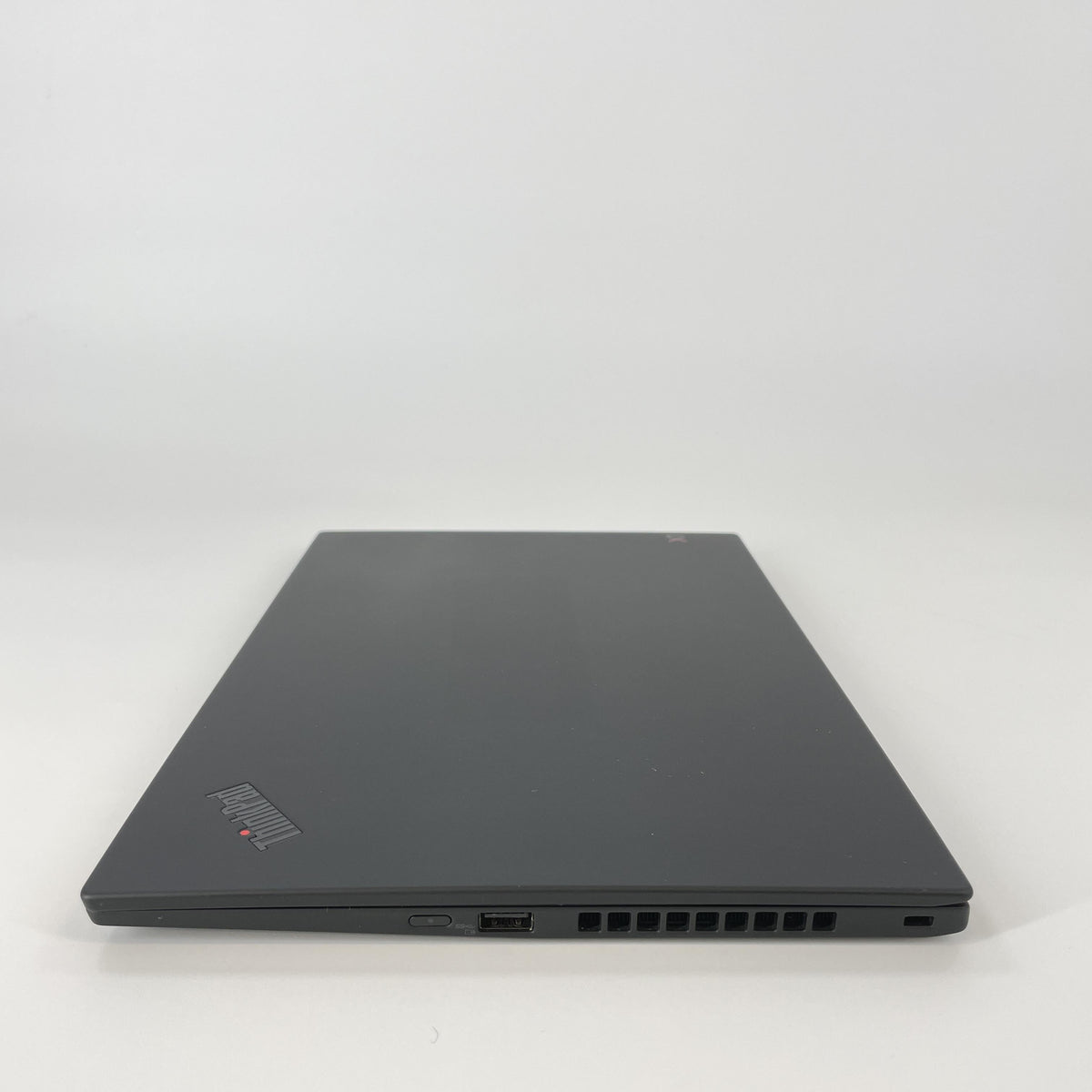 Lenovo ThinkPad X1 Carbon Gen 7 14 Black 1.9 GHz Intel Core i7 8th Gen. 16GB RAM 512GB Solid State Drive