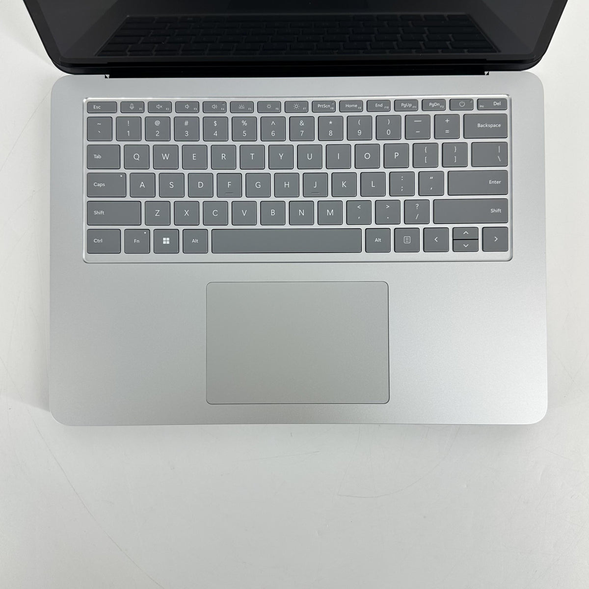 Microsoft Surface Laptop Studio 2 14.4 Silver 2.9 GHz Intel Core i7 13th Gen. 64GB RAM 2TB Solid State Drive NVIDIA GeForce RTX 4060 8 GB