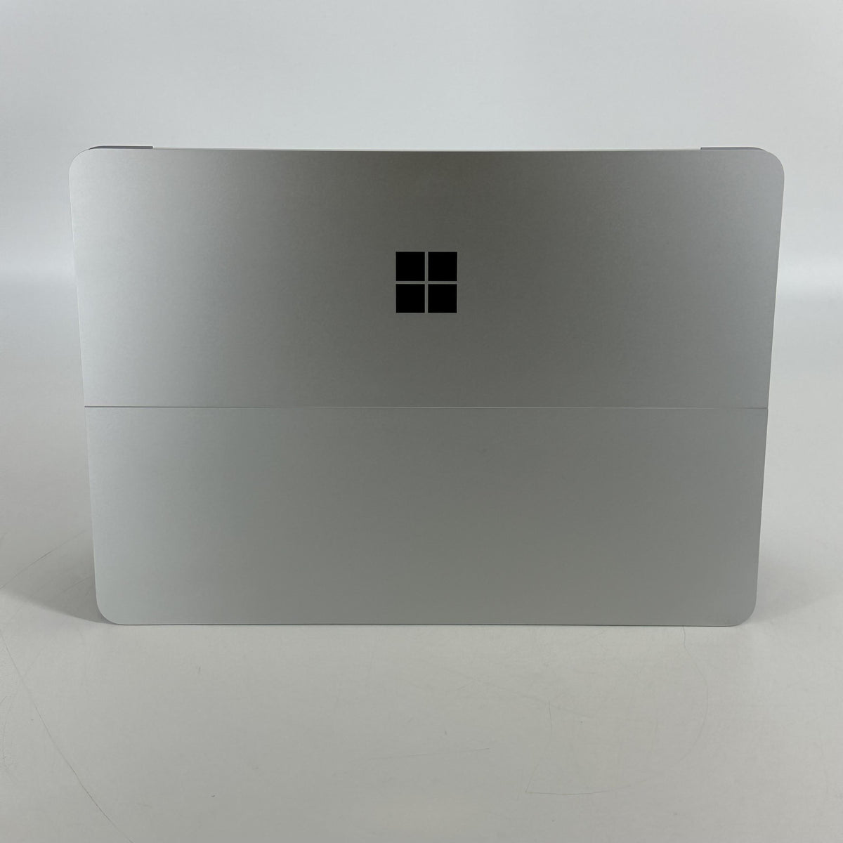 Microsoft Surface Laptop Studio 2 14.4 Silver 2.9 GHz Intel Core i7 13th Gen. 64GB RAM 2TB Solid State Drive NVIDIA GeForce RTX 4060 8 GB