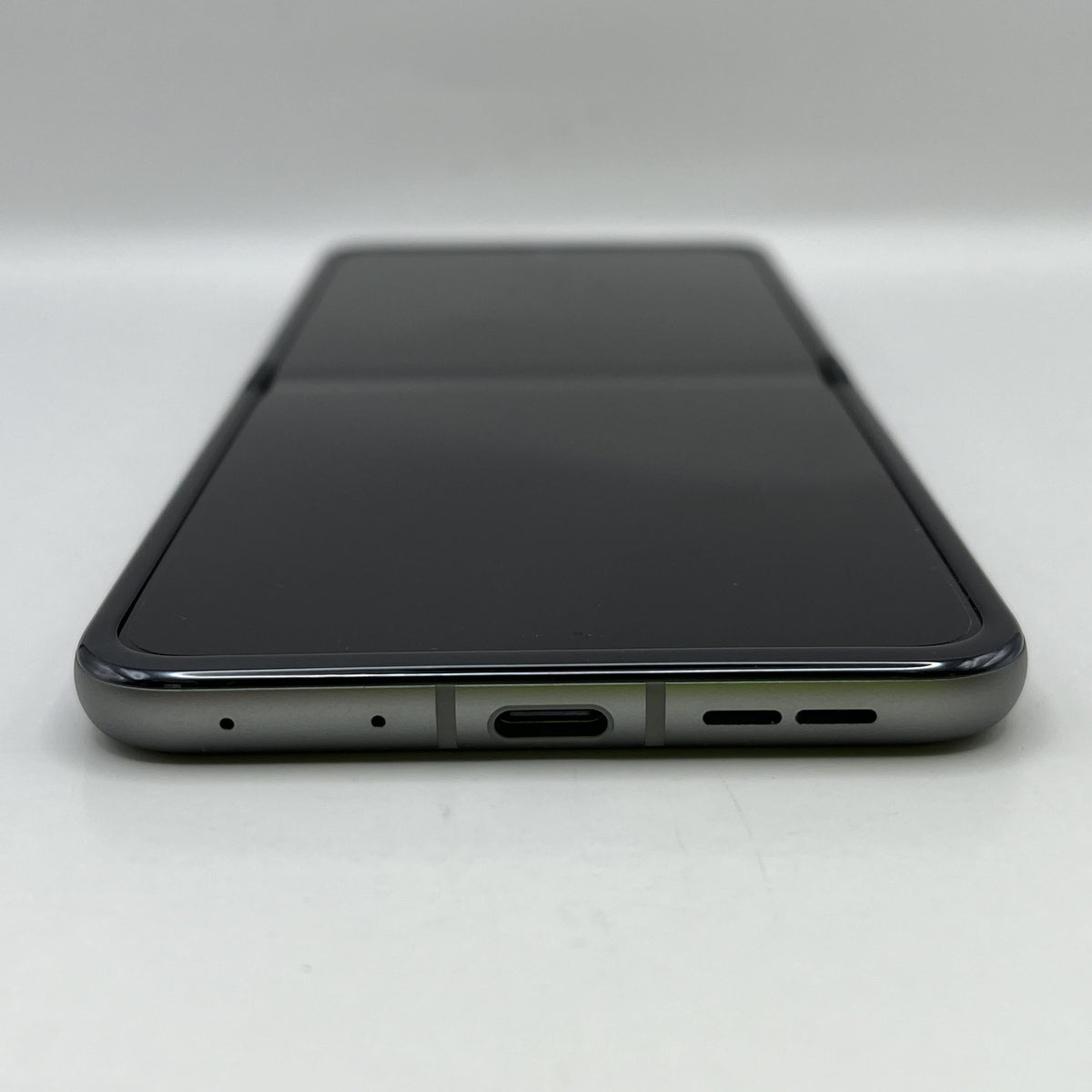 Motorola Razr (2026) 256GB Hematite (GSM Unlocked)