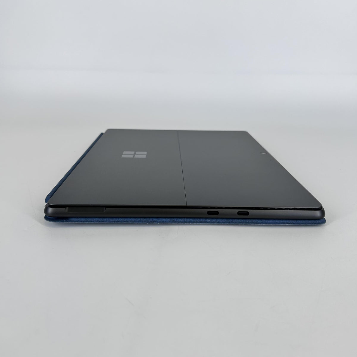 Microsoft Surface Pro 11 13 Black WiFi 3.4 GHz Qualcomm Snapdragon X Plus 16GB RAM 512GB Solid State Drive