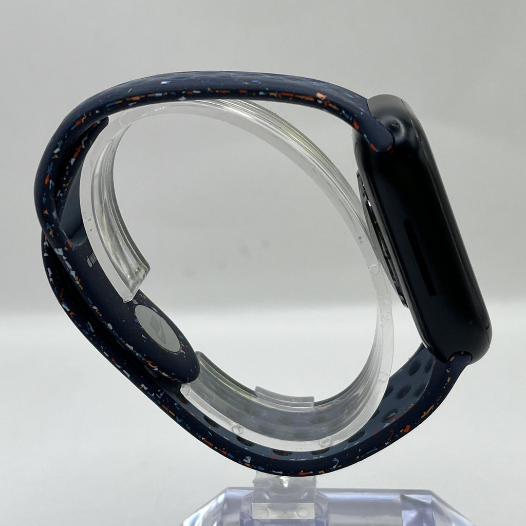 Apple Watch (Series 8) 41mm Space Black Unlocked 32GB