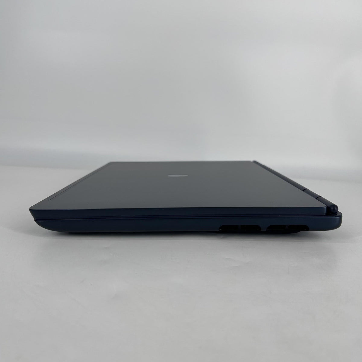 Dell Alienware Interstellar Indigo 2.7 GHz Intel Core Ultra 9 Series 2 32GB RAM 2TB Solid State Drive NVIDIA GeForce RTX 5070 8 GB