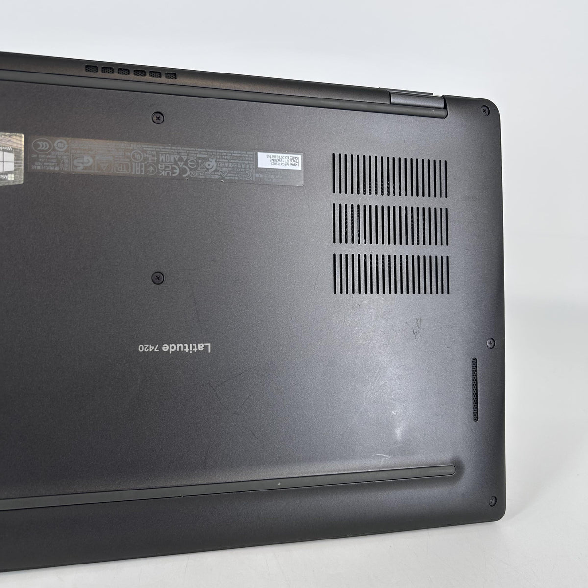 Dell Latitude 7420 14 Black 3.0 GHz Intel Core i7 11th Gen. 16GB RAM 512GB Solid State Drive