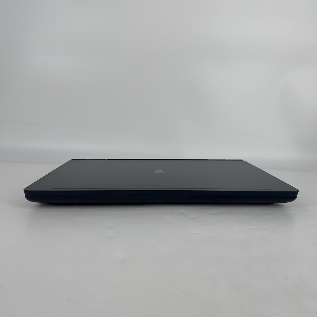 Dell Alienware Interstellar Indigo 2.7 GHz Intel Core Ultra 9 Series 2 32GB RAM 2TB Solid State Drive NVIDIA GeForce RTX 5070 8 GB
