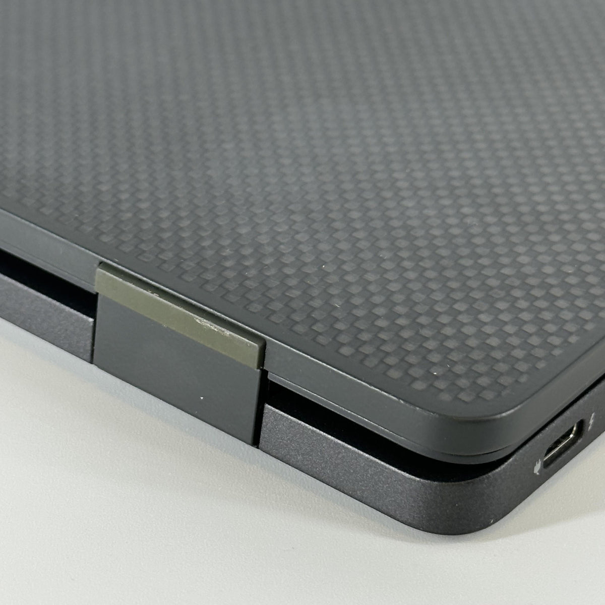 Dell Latitude 7430 14 Black 1.7 GHz Intel Core i7 12th Gen. 16GB RAM 512GB Solid State Drive