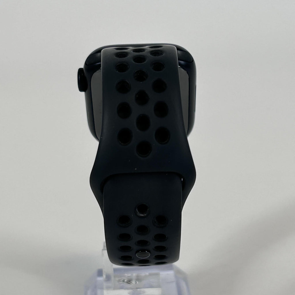 Apple Watch (Series 7) 41mm Space Black WiFi 32GB