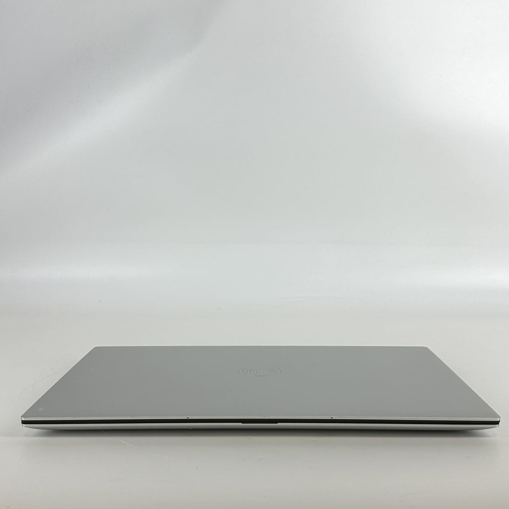 Dell XPS 15 9520 Silver 2.5 GHz Intel Core i9 12th Gen. 32GB RAM 1TB Solid State Drive NVIDIA GeForce RTX 3050 Ti 4 GB