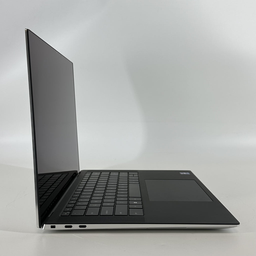Dell XPS 15 9520 Silver 2.5 GHz Intel Core i9 12th Gen. 32GB RAM 1TB Solid State Drive NVIDIA GeForce RTX 3050 Ti 4 GB