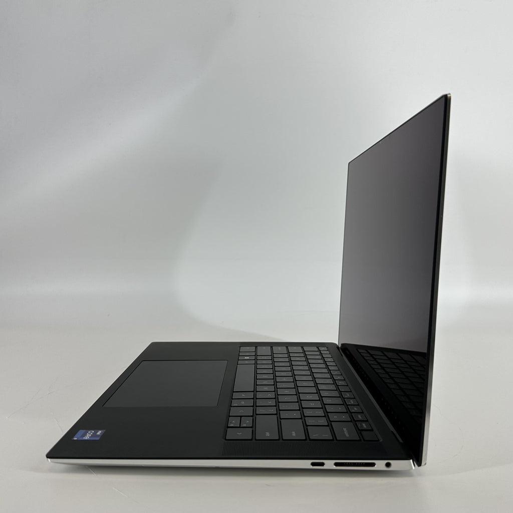 Dell XPS 15 9520 Silver 2.5 GHz Intel Core i9 12th Gen. 32GB RAM 1TB Solid State Drive NVIDIA GeForce RTX 3050 Ti 4 GB