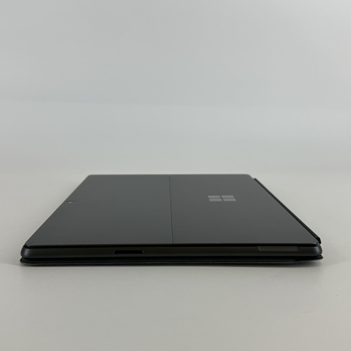 Microsoft Surface Pro 11 13 Black WiFi 3.4 GHz Qualcomm Snapdragon X Elite 16GB RAM 512GB Solid State Drive