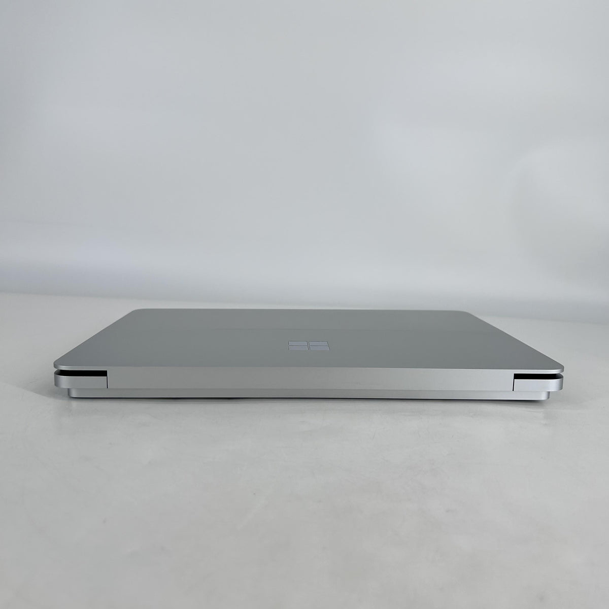 Microsoft Surface Laptop Studio 2 14.4 Silver 2.9 GHz Intel Core i7 13th Gen. 64GB RAM 2TB Solid State Drive NVIDIA GeForce RTX 4060 8 GB
