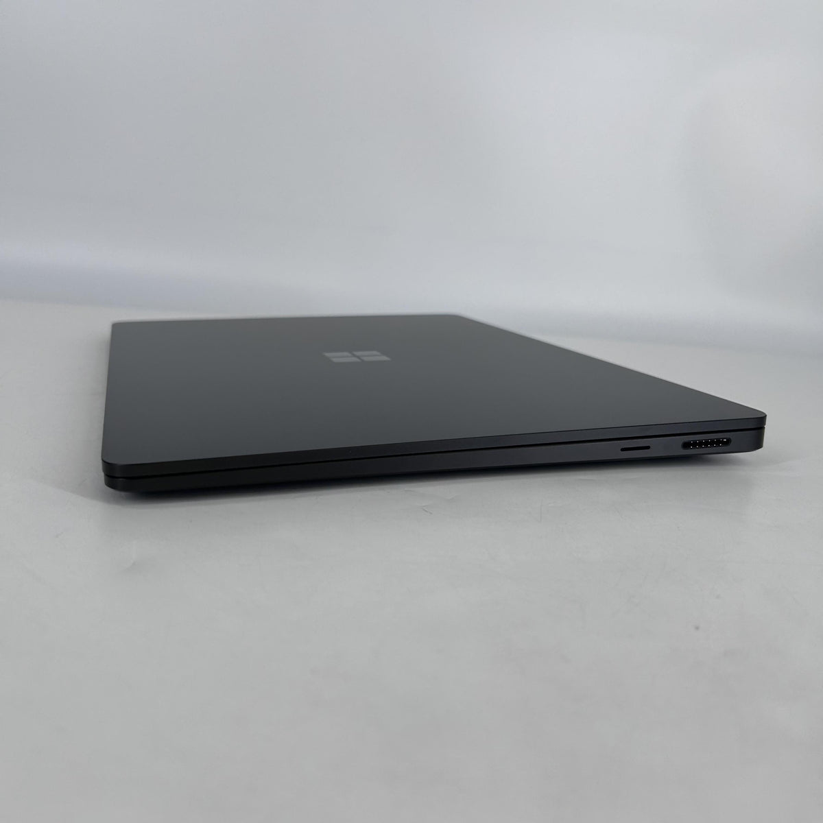 Microsoft Surface Laptop 7 15 Black WiFi 3.4 GHz Qualcomm Snapdragon X Elite 16GB RAM 512GB Solid State Drive