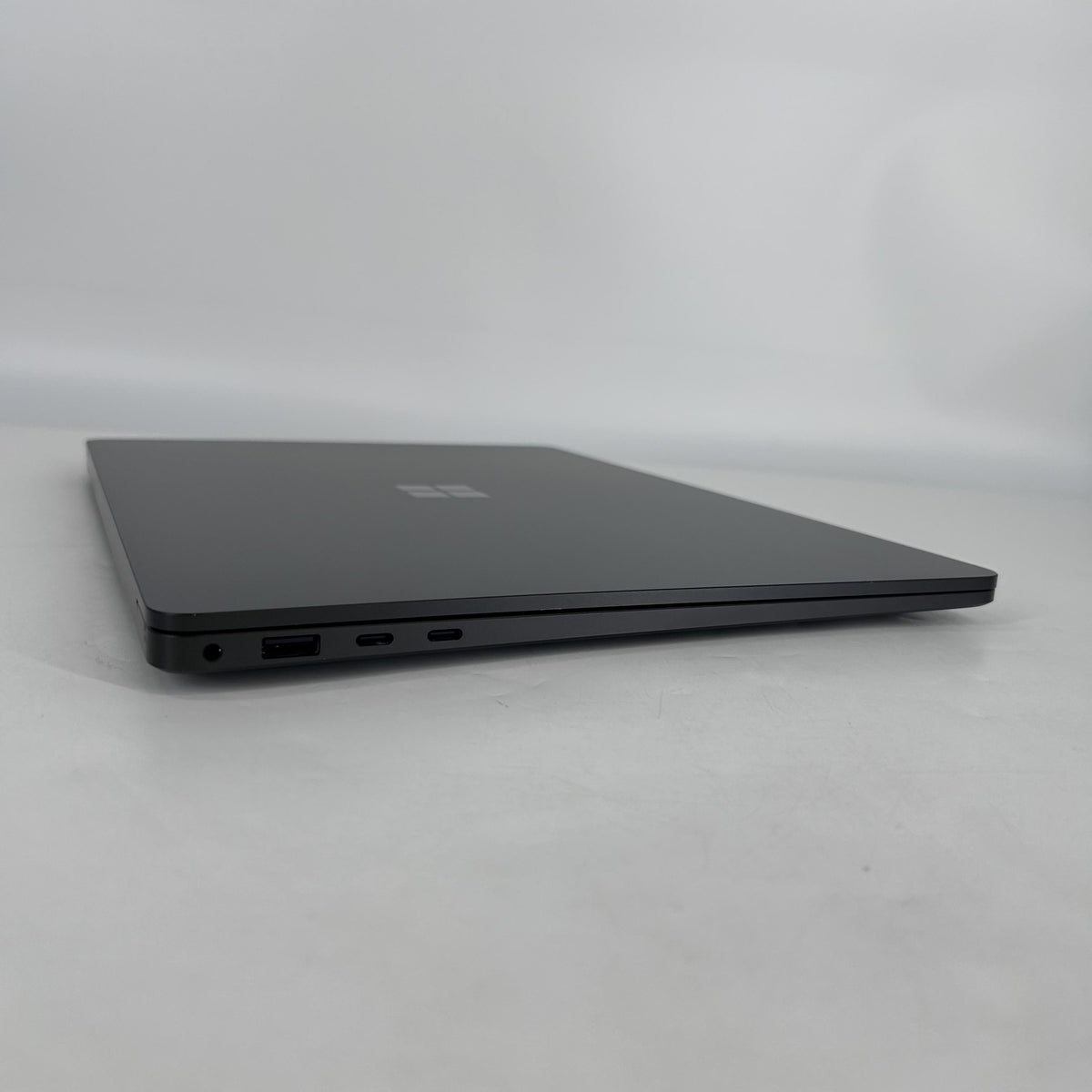 Microsoft Surface Laptop 7 15 Black WiFi 3.4 GHz Qualcomm Snapdragon X Elite 16GB RAM 512GB Solid State Drive