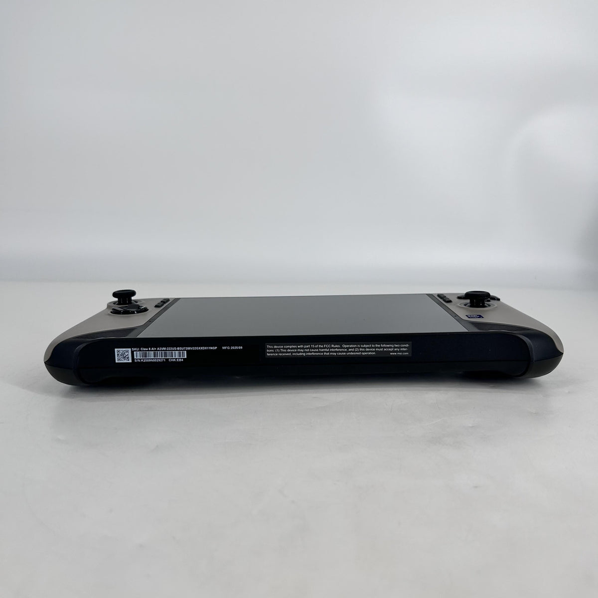 MSI Claw 8 AI+ Sandstorm Intel Core Ultra 7 Series 2 32GB RAM 2TB Solid State Drive