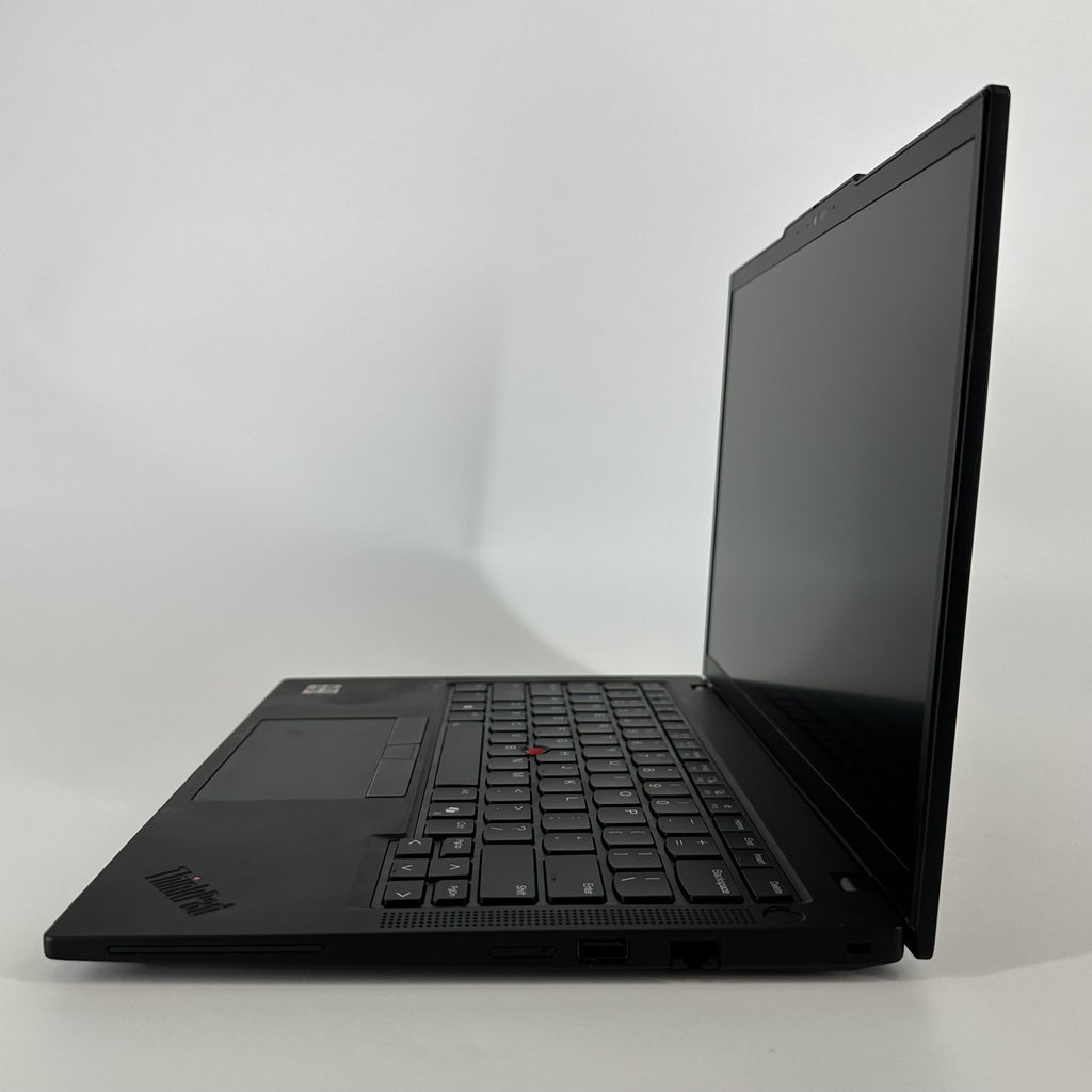 Lenovo ThinkPad P14s Gen 5 Black 3.3 GHz AMD Ryzen 7 Pro 8840HS 32GB RAM 1TB Solid State Drive