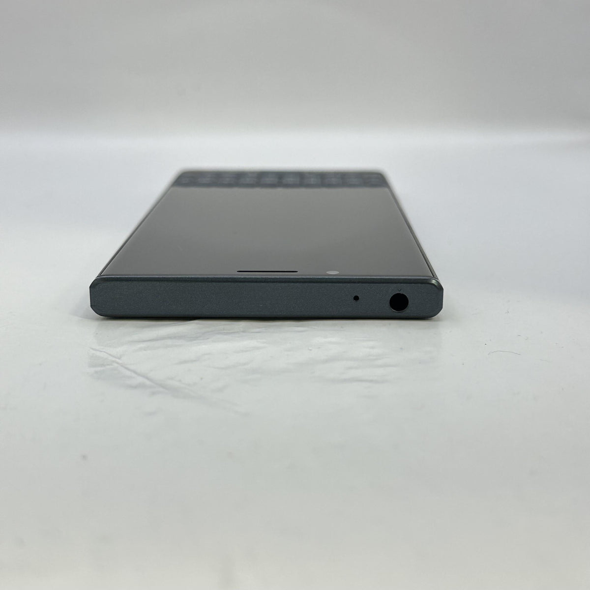 Key2 LE 4GB RAM 64GB Black (GSM Unlocked)