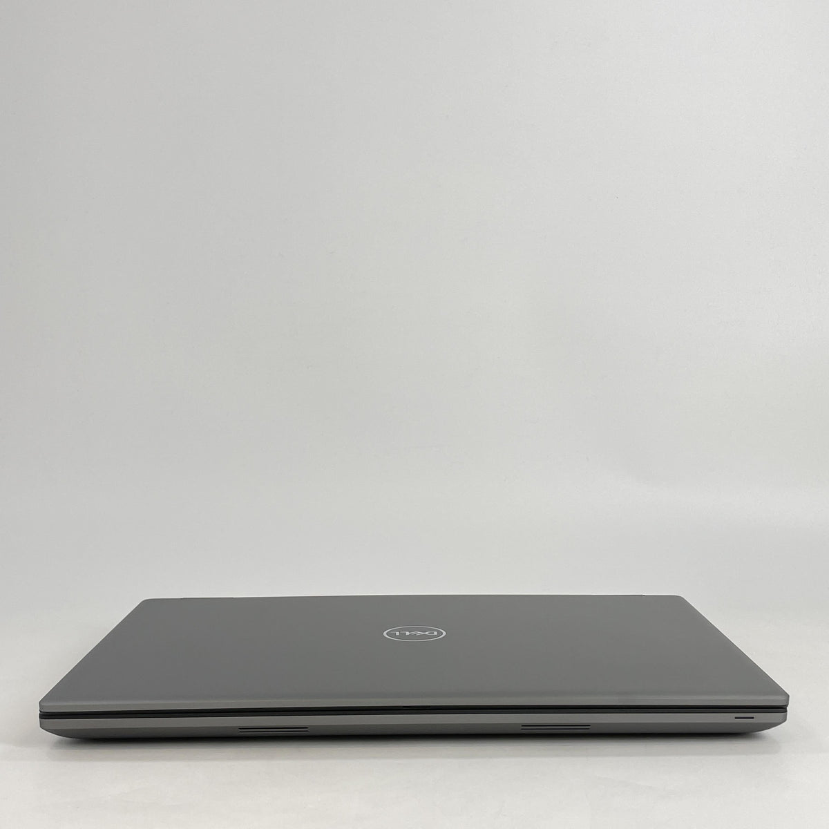 Dell Precision 7780 17.3 Gray 2.2 GHz Intel Core i9 13th Gen. 64GB RAM 512GB Solid State Drive NVIDIA RTX 4000 Ada 12 GB