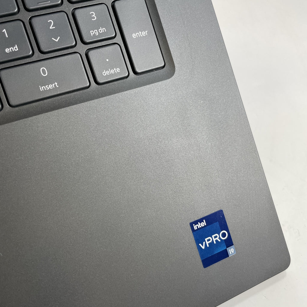 Dell Precision 7780 17.3 Gray 2.2 GHz Intel Core i9 13th Gen. 64GB RAM 512GB Solid State Drive NVIDIA RTX 4000 Ada 12 GB