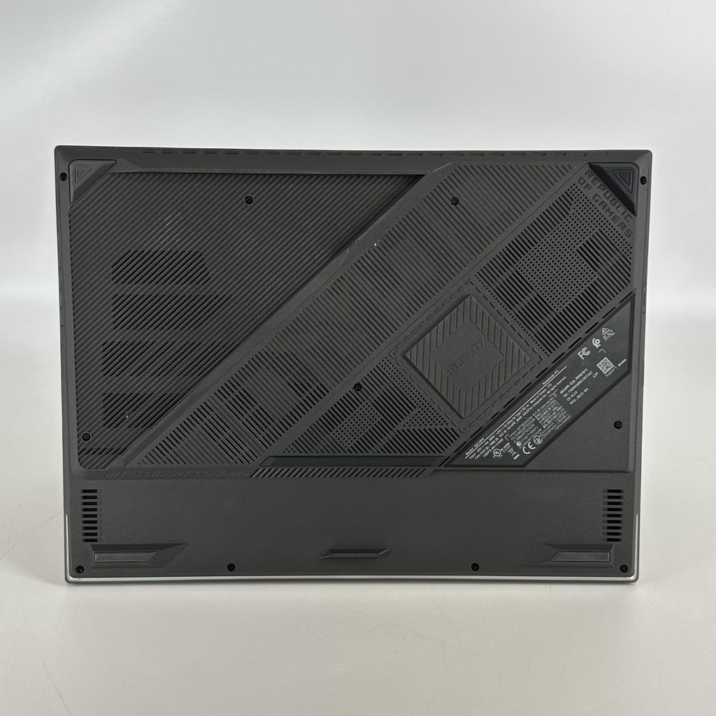 ROG Strix G16 G614 16 Black 2.4 GHz AMD Ryzen 9 8940HX 32GB RAM 1TB Solid State Drive NVIDIA GeForce RTX 5070 Ti 12 GB