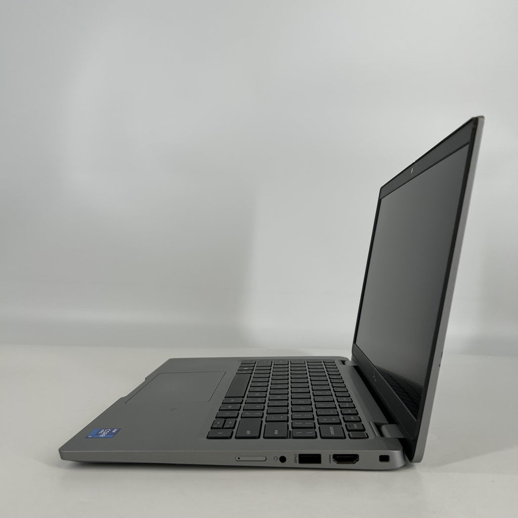 Dell Latitude 5320 13.3 Gray 3.0 GHz Intel Core i7 11th Gen. 16GB RAM 256GB Solid State Drive