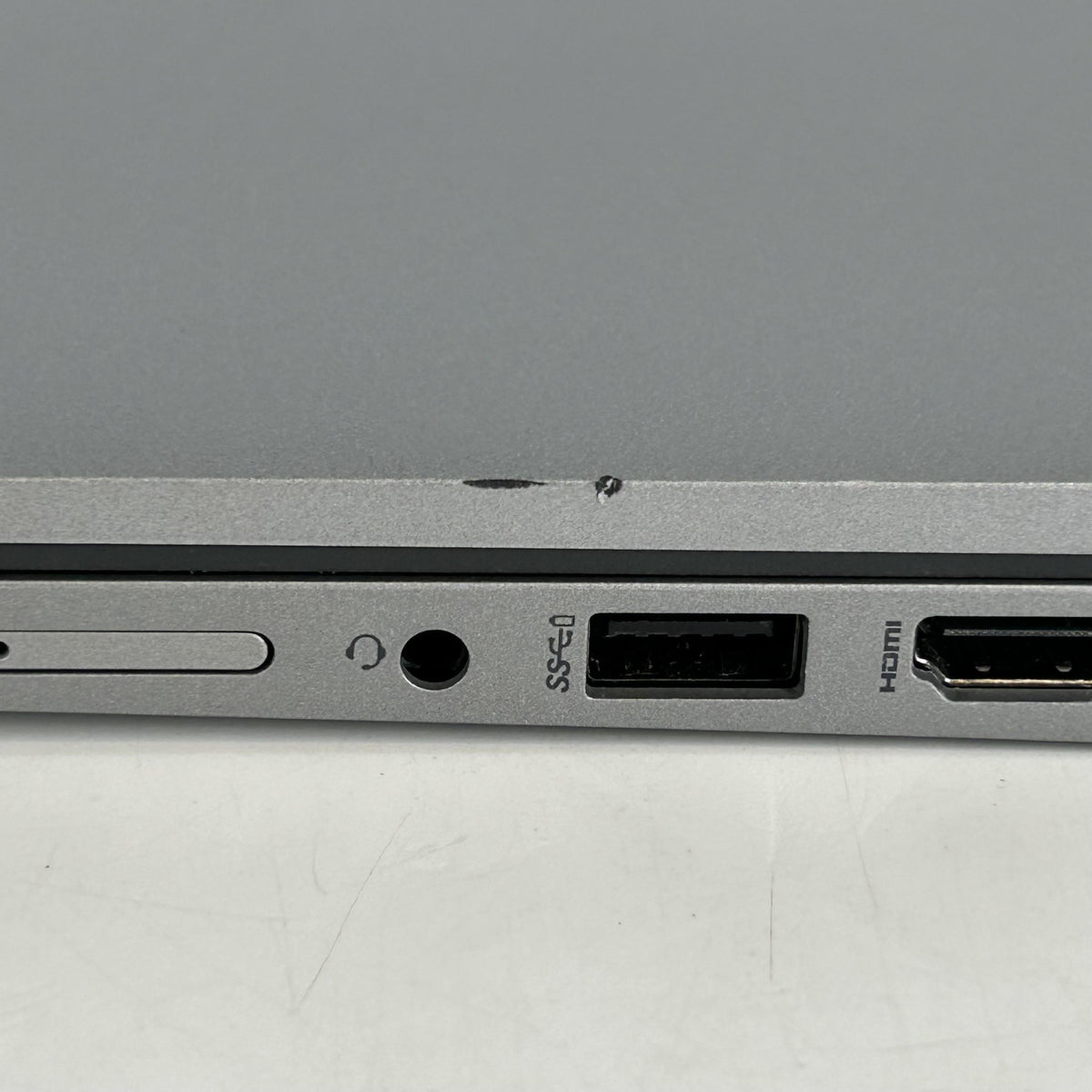 Dell Latitude 5320 13.3 Gray 3.0 GHz Intel Core i7 11th Gen. 16GB RAM 256GB Solid State Drive
