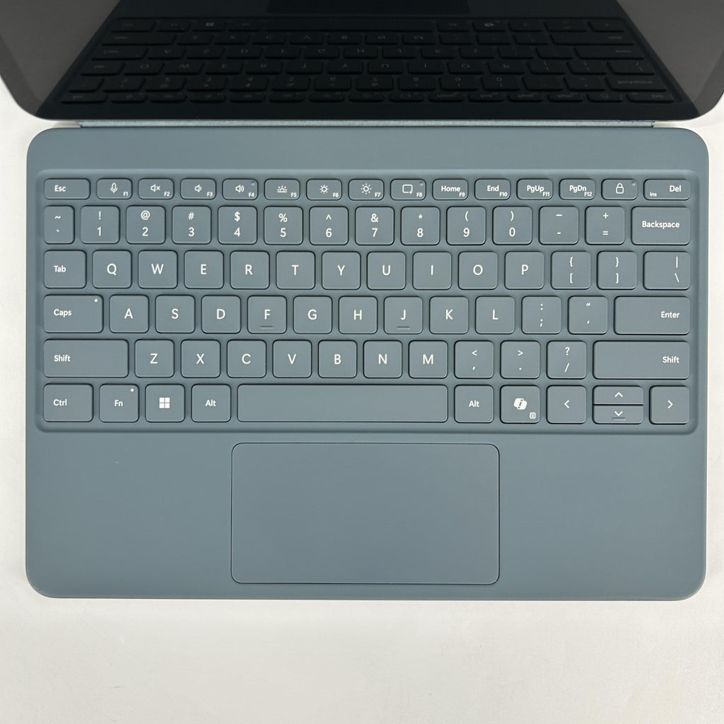 Surface Pro 12 Gray WiFi 3.3 GHz Qualcomm Snapdragon X Plus 16GB RAM 512GB UniversalFlashStorage