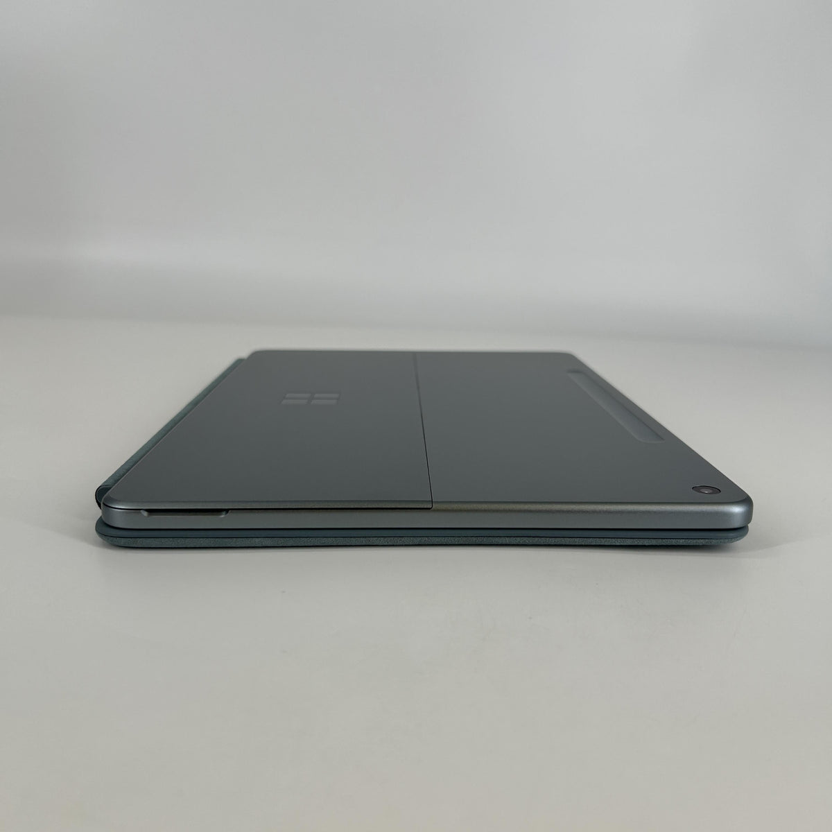 Surface Pro 12 Gray WiFi 3.3 GHz Qualcomm Snapdragon X Plus 16GB RAM 512GB UniversalFlashStorage
