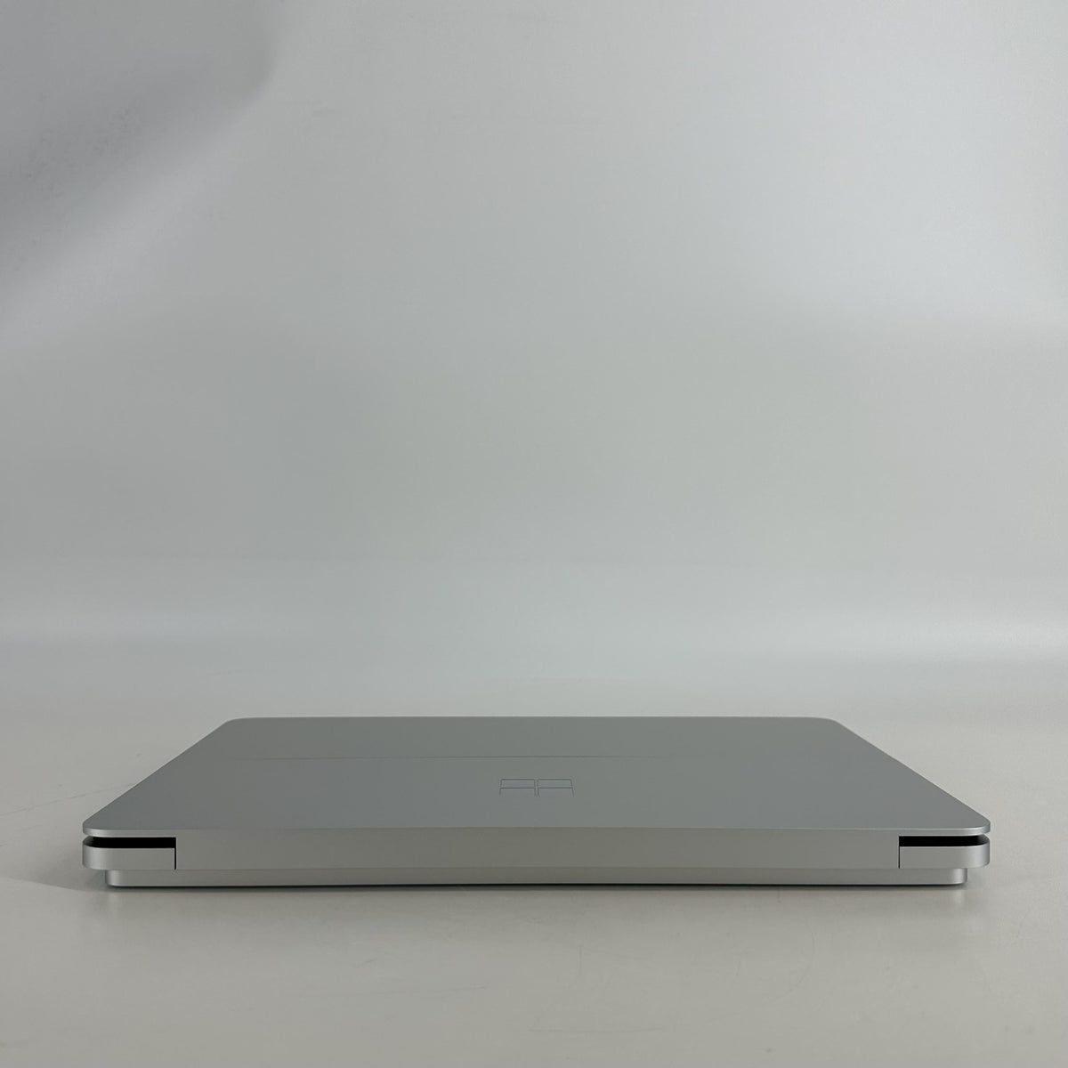 Microsoft Surface Laptop Studio 2 14.4 Silver 2.9 GHz Intel Core i7 13th Gen. 64GB RAM 2TB Solid State Drive NVIDIA GeForce RTX 4060 8 GB