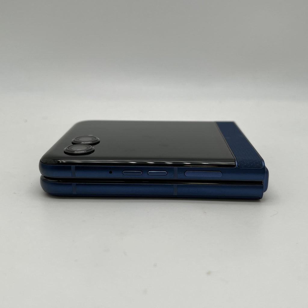 Motorola Razr (2025) 256GB Blue (Xfinity)