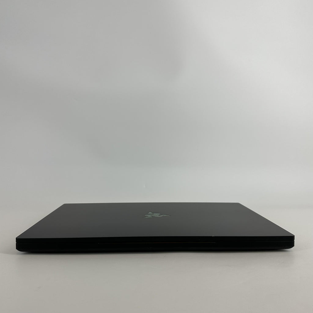 Razer Blade 18 2024 Black 2.2 GHz Intel Core i9 14th Gen. 64GB RAM 2TB Solid State Drive 2TB Solid State Drive NVIDIA GeForce RTX 4090 16 GB