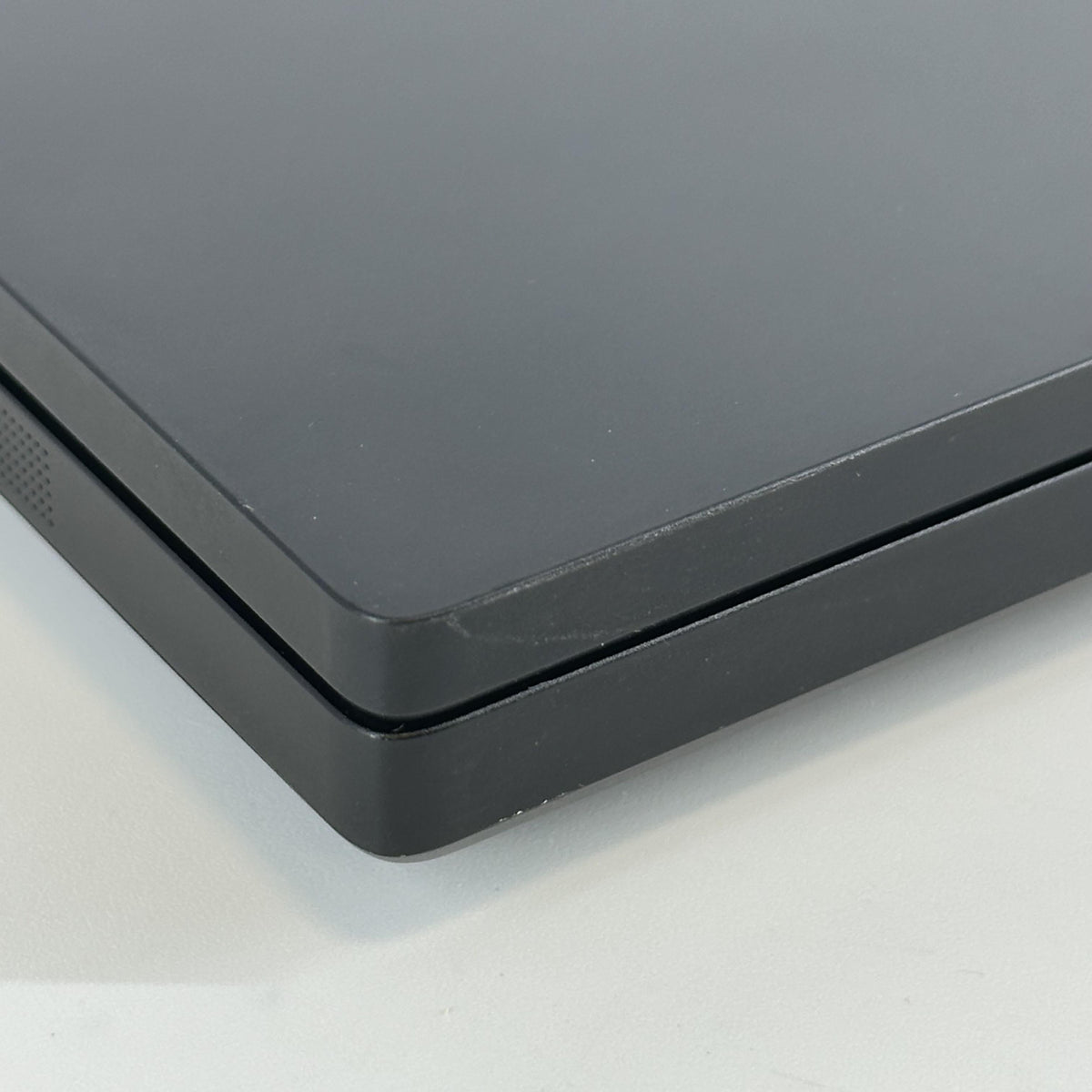 Razer Blade 18 2024 Black 2.2 GHz Intel Core i9 14th Gen. 64GB RAM 2TB Solid State Drive 2TB Solid State Drive NVIDIA GeForce RTX 4090 16 GB