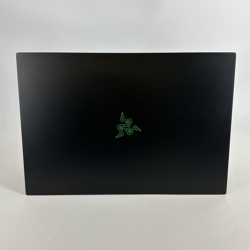 Razer Blade 18 2024 Black 2.2 GHz Intel Core i9 14th Gen. 64GB RAM 2TB Solid State Drive 2TB Solid State Drive NVIDIA GeForce RTX 4090 16 GB