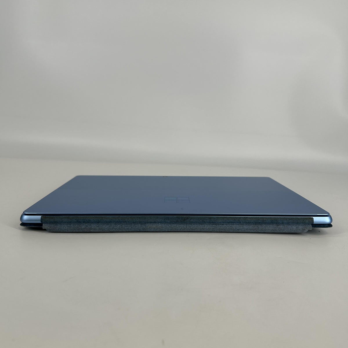 Microsoft Surface Pro 11 13 Blue WiFi 3.4 GHz Qualcomm Snapdragon X Plus 16GB RAM 512GB Solid State Drive