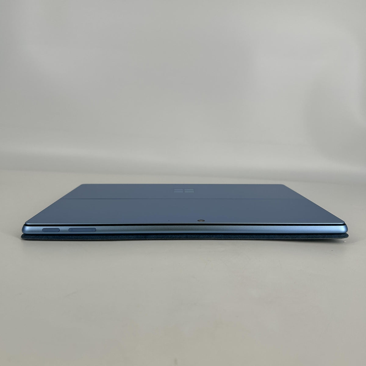 Microsoft Surface Pro 11 13 Blue WiFi 3.4 GHz Qualcomm Snapdragon X Plus 16GB RAM 512GB Solid State Drive